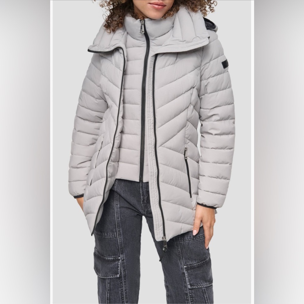 DKNY Stretch water Resistant Hooded Puffer Jacket